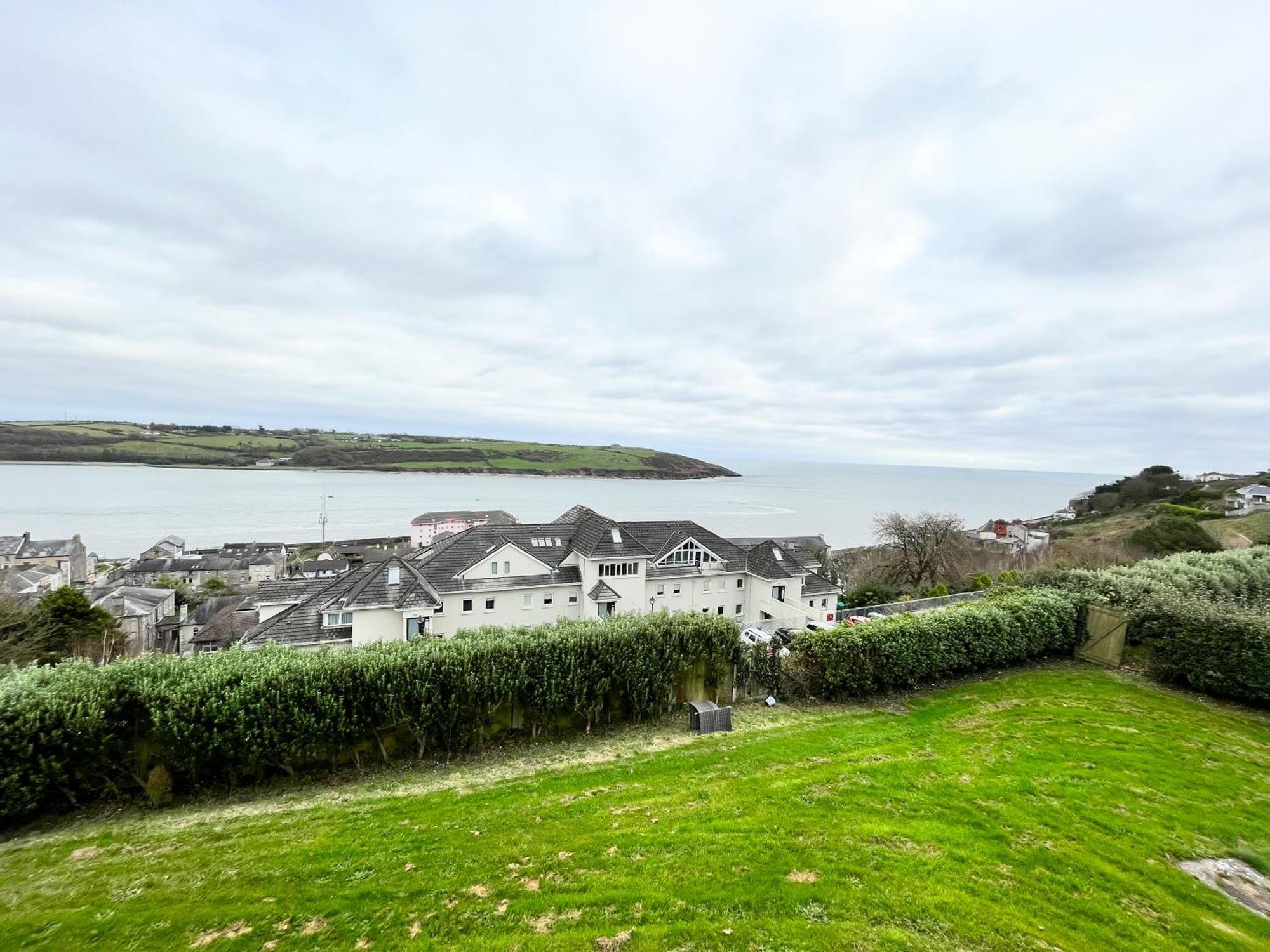 Sea Haven - My Tranquil Costal Retreat - Commanding Views Villa Youghal Exterior photo